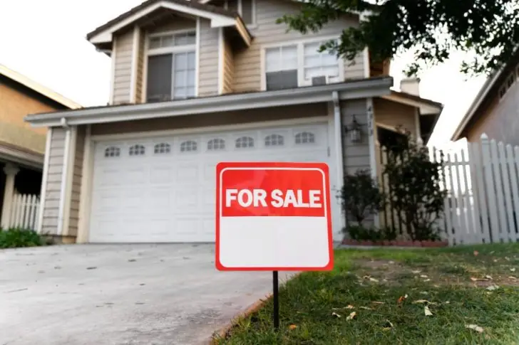 How do you pay back a reverse mortgage?